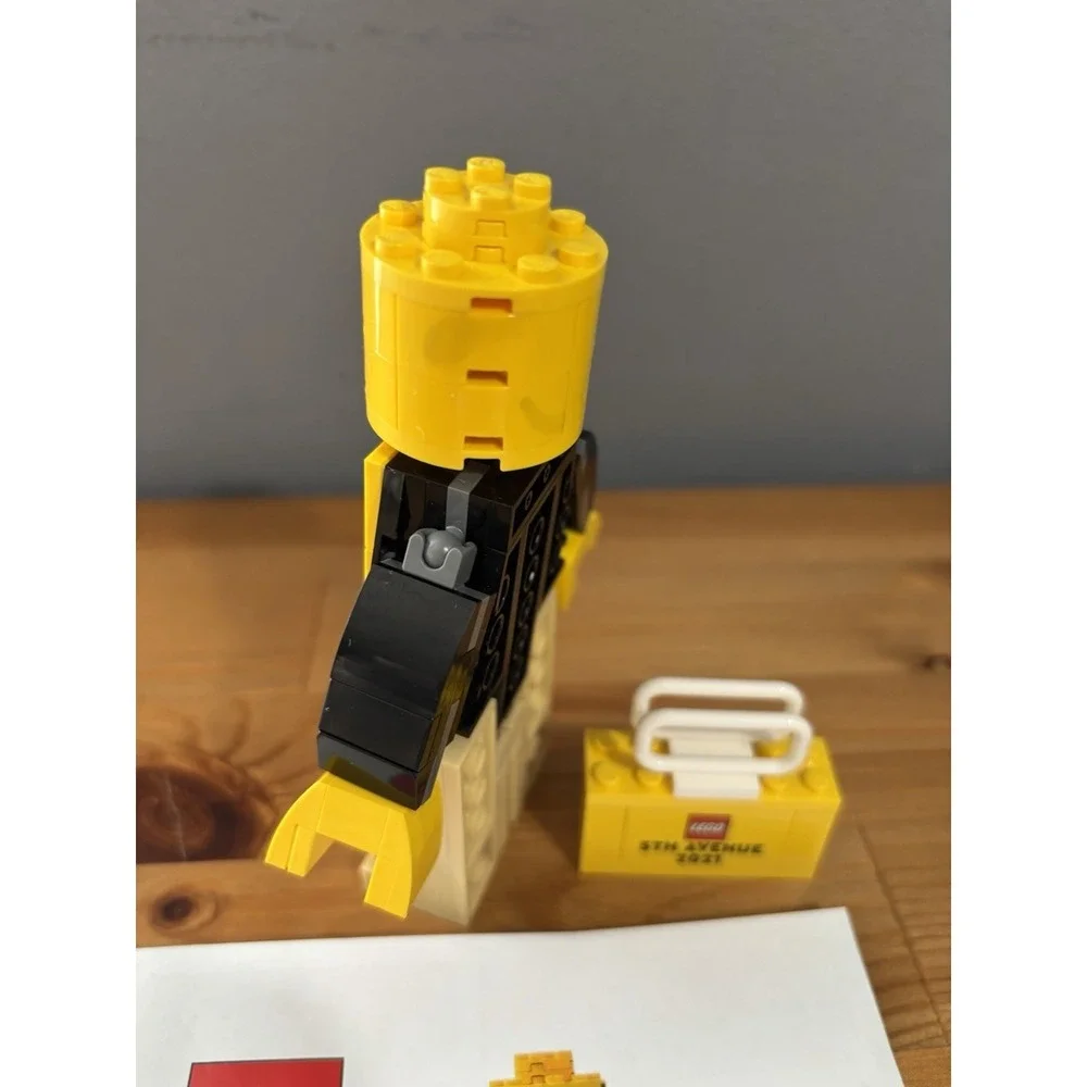 LEGO 6384214 LEGO Store Grand Opening Promo Exclusive Set 5th Avenue NYC